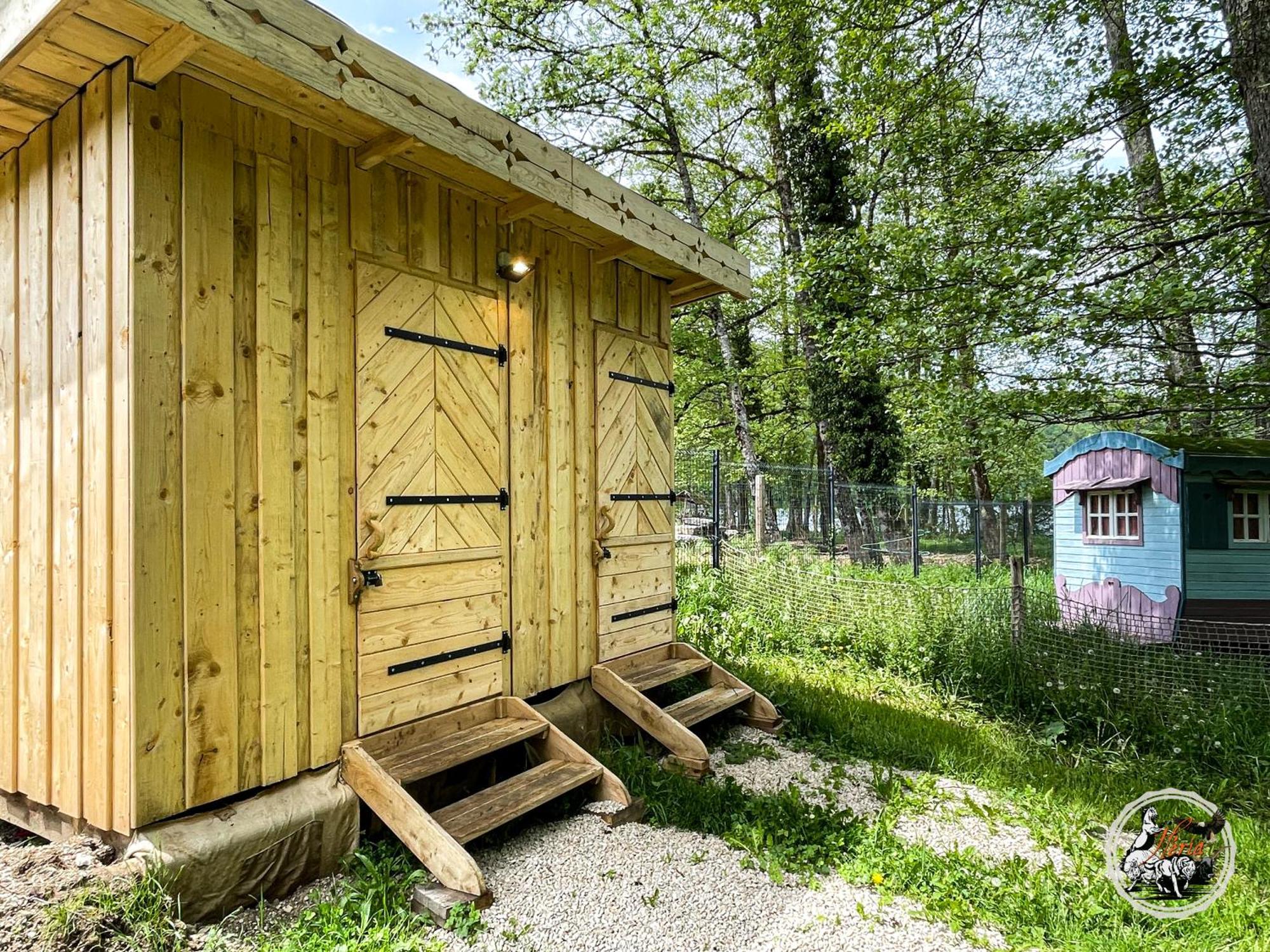Parc Animalier Du Herisson Villa Doucier Oda fotoğraf